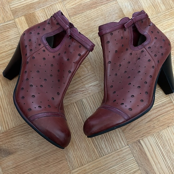 Miz Mooz - Picture 3 of 12